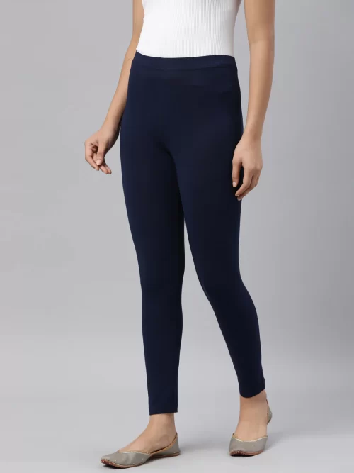 Women Solid Navy Blue Cotton Cropped Legging