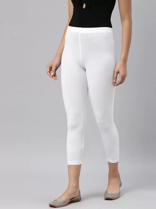 Women Solid White Cotton Cropped Legging