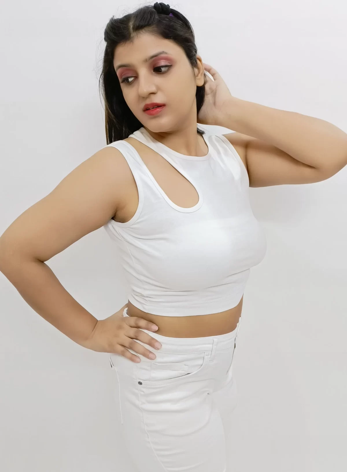 White Stylish & Chic Cut Out Crop Top2